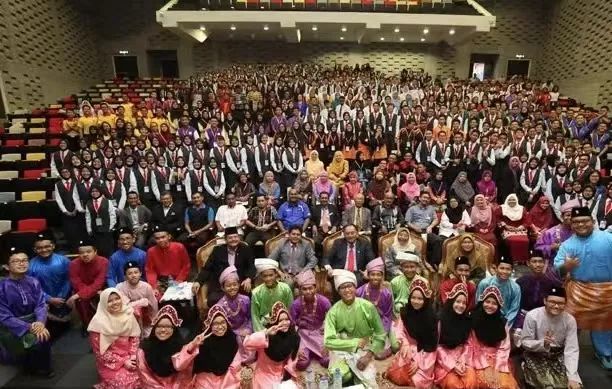 f5ea76ff4d8b502e9b34144e63a0ad66 f5ea76ff4d8b502e9b34144e63a0ad66